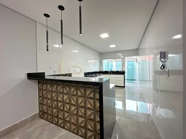 Imagem 3: Casa 3 Quartos (Suíte) + Área Gourmet C/ Piscina + Armários Planejados