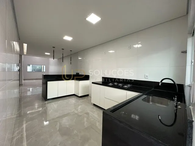 Imagem 15: Casa 3 Quartos (Suíte) + Área Gourmet C/ Piscina + Armários Planejados