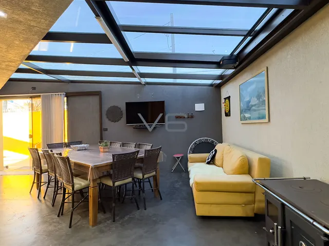 Imagem: Casa Triplex, com 3 Quartos, 179 M² Privativos