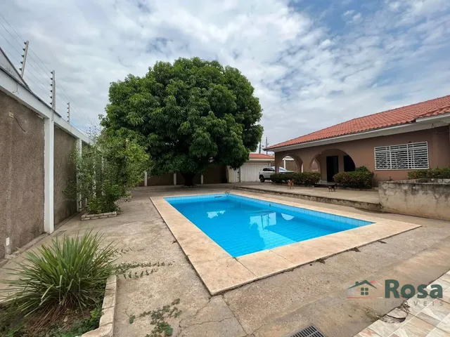 Imagem: Casa Residencial Ou Comercial em 2 Terrenos