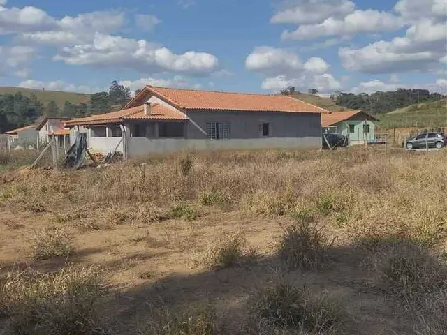 Imagem: Chácara à venda no bairro Centro - Caldas/MG