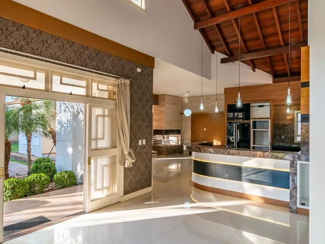 Imagem 9: A casa possui 5 dormitórios, sendo 4 suítes