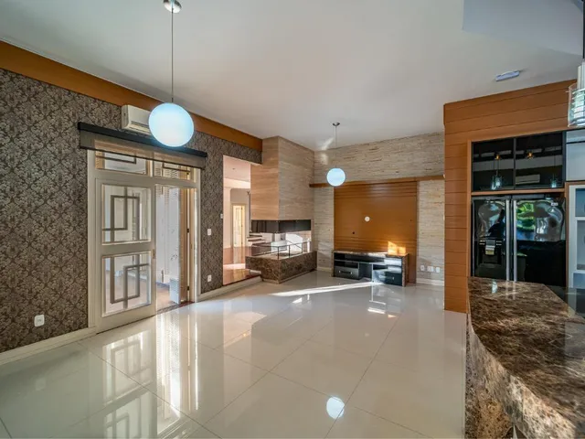 Imagem 15: A casa possui 5 dormitórios, sendo 4 suítes