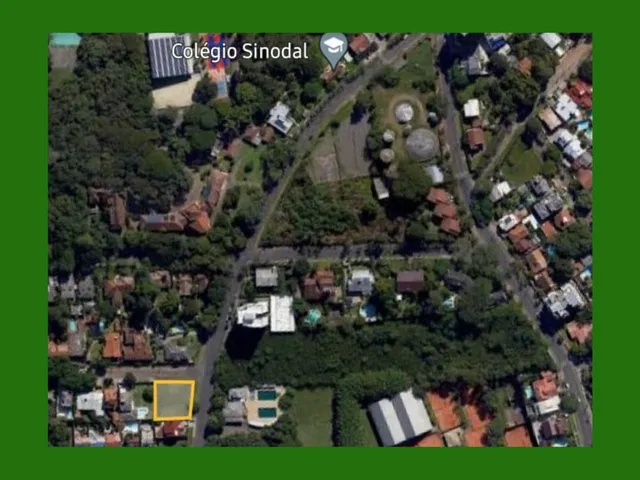 Imagem: Terreno plano a uma quadra do Colégio Sinodal