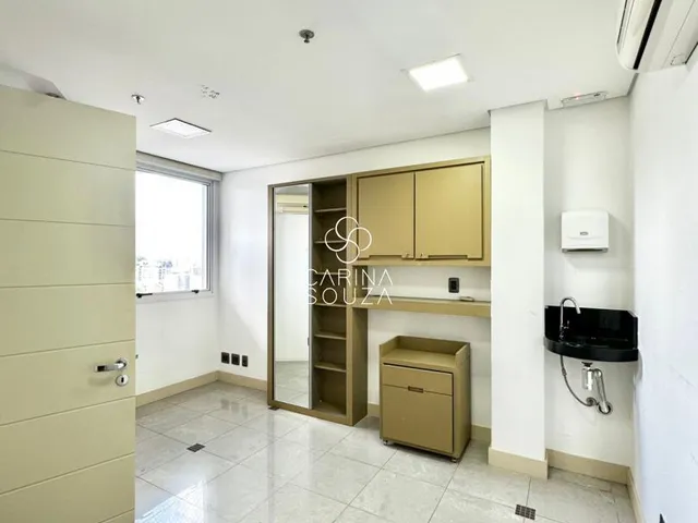 Imagem 10: Oportunidade Imperdível: Sala Comercial mobiliada com 110,76 m privativos e 01 vaga de