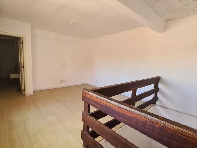 Imagem 15: Casa individual, com amplos ambientes e ótima localização