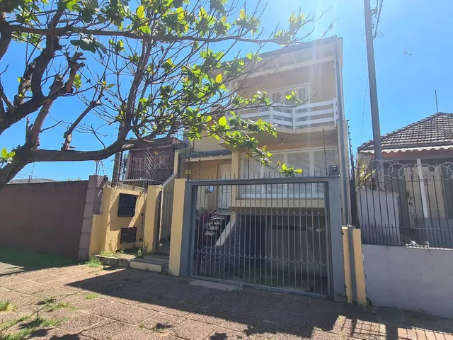 Imagem 4: Casa individual, com amplos ambientes e ótima localização