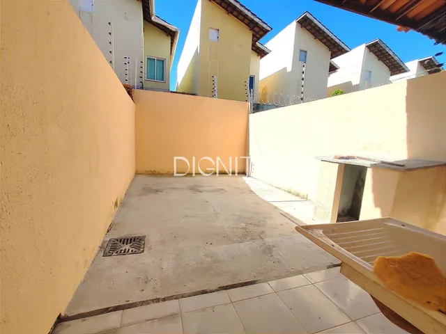 Imagem 2: Casa Duplex 3 dormitórios à venda - Bairro Lagoa Redonda - Fortaleza - CE