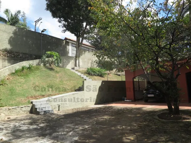 Imagem: Excelente Chácara em Embu das Artes a 45
