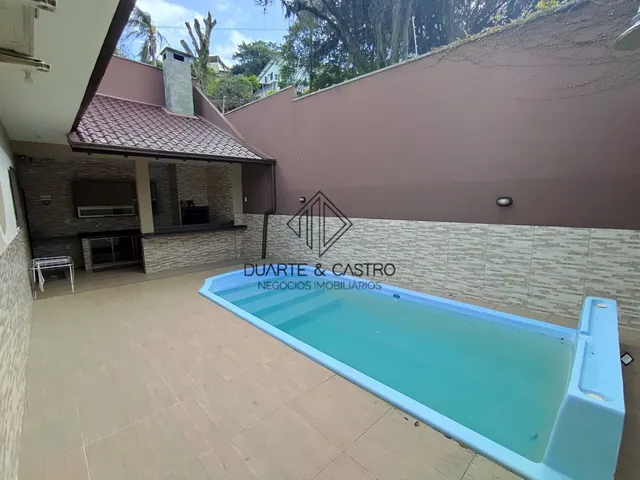 Imagem: Casa Próxima Ao Centro de Florianópolis