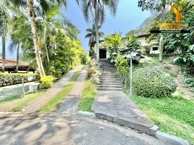 Imagem: A casa em condomínio possui 6 Dormitórios, 6 Suítes, 8
