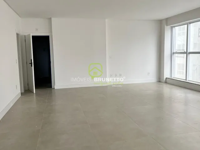 Imagem 15: APARTAMENTO ALTO PADRÃO EM MEIA PRAIA