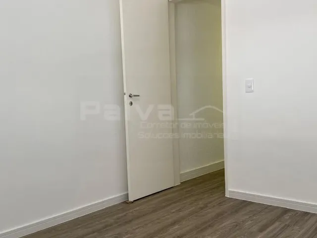 Imagem 5: Oportunidade - Amplo 2 quartos com varanda e garagem