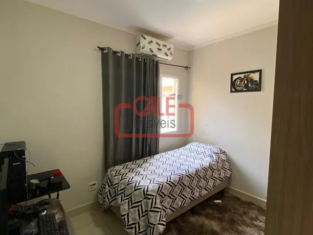 Imagem 3: Sobrado Espetacular com 3 Dorms (2 Suítes) e Piscina em Localização Privilegiada de
