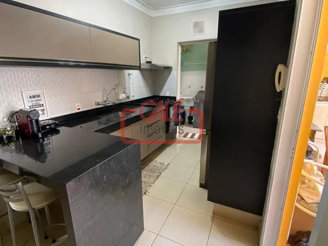 Imagem 15: Sobrado Espetacular com 3 Dorms (2 Suítes) e Piscina em Localização Privilegiada de
