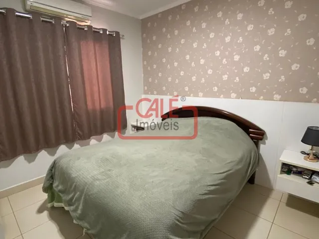 Imagem 4: Sobrado Espetacular com 3 Dorms (2 Suítes) e Piscina em Localização Privilegiada de
