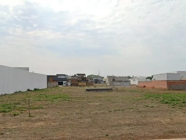 Imagem: Terreno para Venda em Sinop / Mt no Bairro