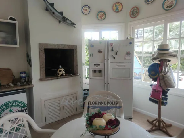 Imagem 2: Casa super charmosa em rua tranquila