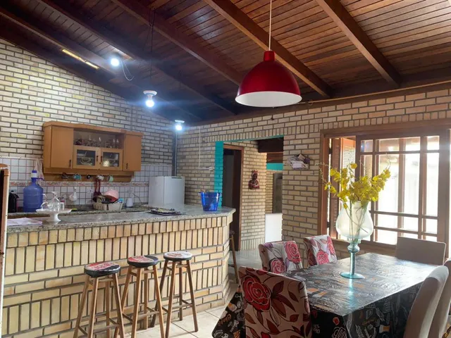 Imagem 6: Linda Casa de Alvenaria com Piscina e Quiosque em Tramandaí - Imperdível!