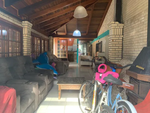 Imagem 11: Linda Casa de Alvenaria com Piscina e Quiosque em Tramandaí - Imperdível!