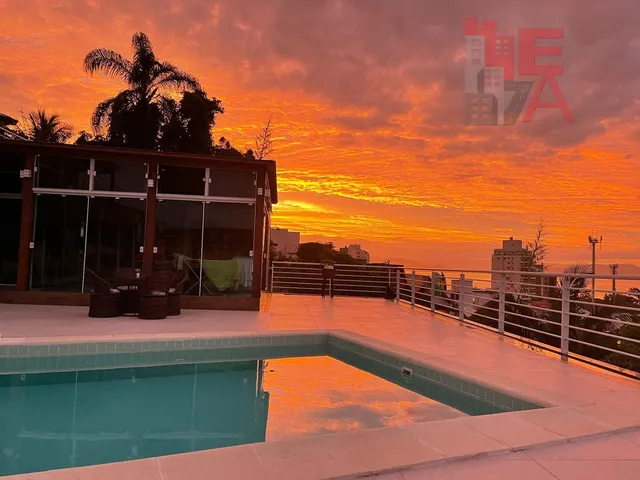 Imagem: Casa à venda no bairro Agronômica - Florianópolis/SC
