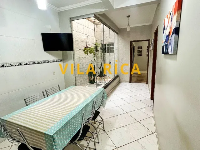 Imagem 11: Casa com 08 Quartos, 02 Suítes Sendo 1 com Closet, 832M²,Fino Acabamento, Área Verde