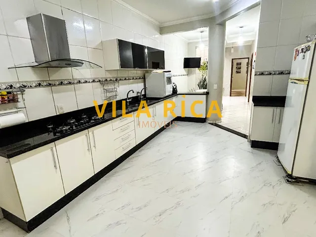 Imagem 12: Casa com 08 Quartos, 02 Suítes Sendo 1 com Closet, 832M²,Fino Acabamento, Área Verde
