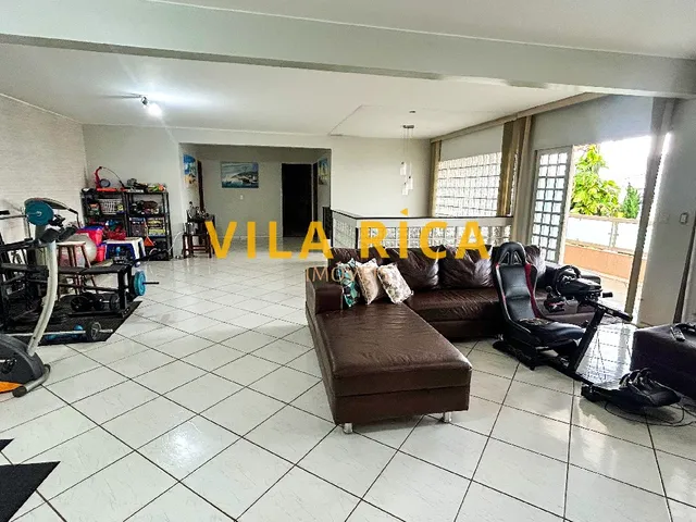 Imagem 2: Casa com 08 Quartos, 02 Suítes Sendo 1 com Closet, 832M²,Fino Acabamento, Área Verde