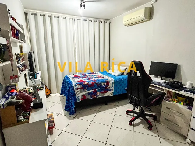 Imagem 13: Casa com 08 Quartos, 02 Suítes Sendo 1 com Closet, 832M²,Fino Acabamento, Área Verde