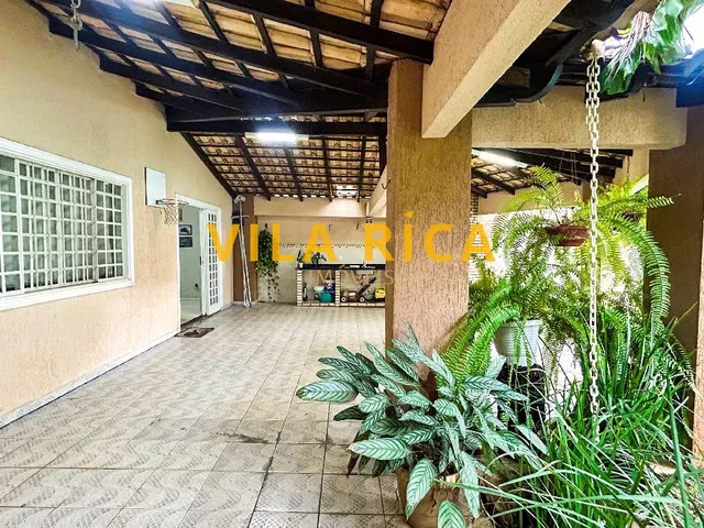 Imagem 8: Casa com 08 Quartos, 02 Suítes Sendo 1 com Closet, 832M²,Fino Acabamento, Área Verde