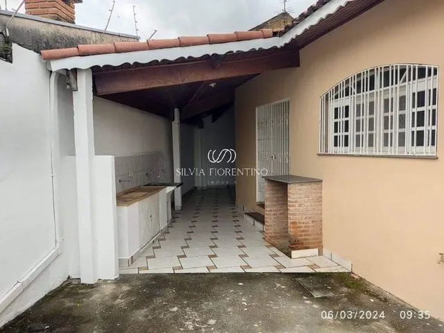 Imagem 6: Imperdível: Casa à venda em Taubaté-SP, Vila Edmundo, com 4 quartos, 1 suíte, 1 sala