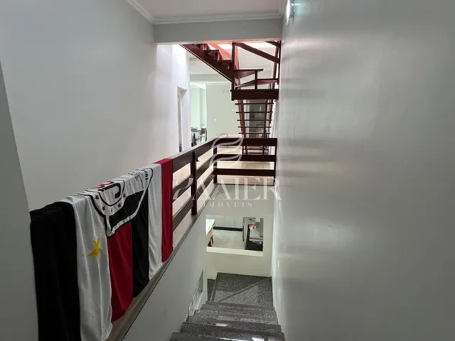 Imagem 2: Sobrado com 5 quartos, Bom Retiro - Joinville