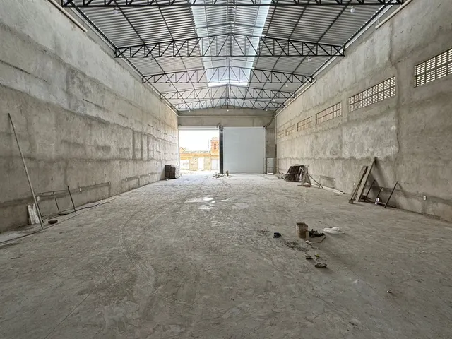 Imagem 13: Galpão para Alugar, 520 M² por R$ 6.000/Mês - Rendeiras -...