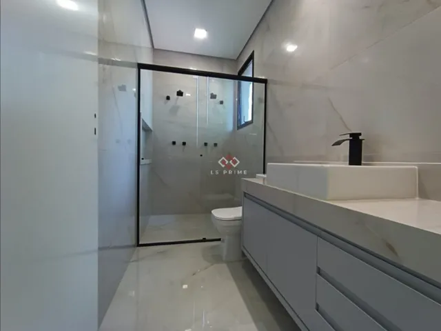 Imagem: Casas em Condomínios - 4 dormitórios
