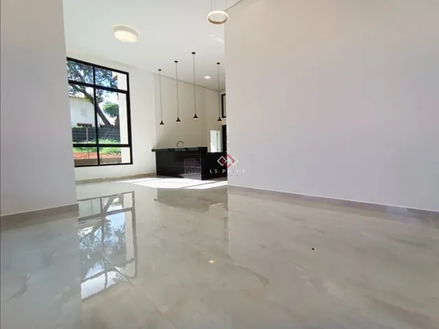 Imagem 6: Casas em Condomínios - 4 dormitórios - Cond. Gran Royalle