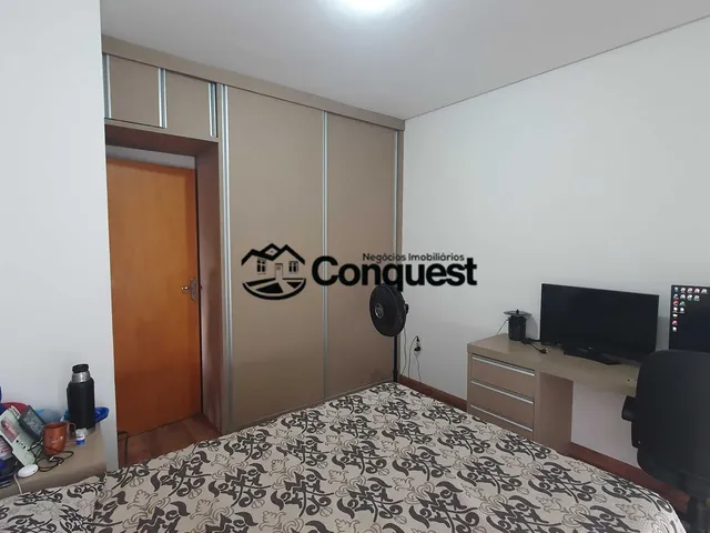 Imagem 16: Vendo- Linda Casa 03 Quartos com suíte, Acabamento Excelente, lote 420 metros ! Bairro