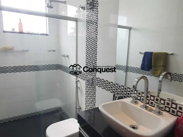 Imagem 11: Vendo- Linda Casa 03 Quartos com suíte, Acabamento Excelente, lote 420 metros ! Bairro
