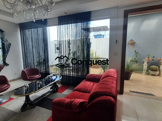 Imagem 3: Vendo- Linda Casa 03 Quartos com suíte, Acabamento Excelente, lote 420 metros ! Bairro