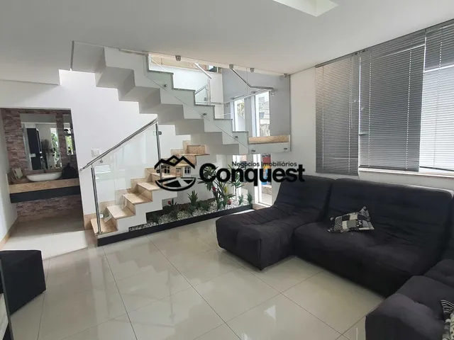 Imagem 4: Vendo- Linda Casa 03 Quartos com suíte, Acabamento Excelente, lote 420 metros ! Bairro