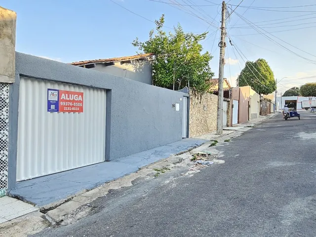 Imagem: Casa Térrea com 3 Quartos - Bairro Novo