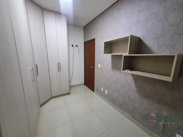 Imagem 9: Sobrado para venda , com 3 quarto(s) sendo 1 suíte, 4 vagas de garagem, próxima ao