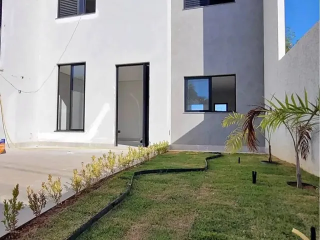 Imagem: Casa com 4 Quartos, 130M², À Venda em