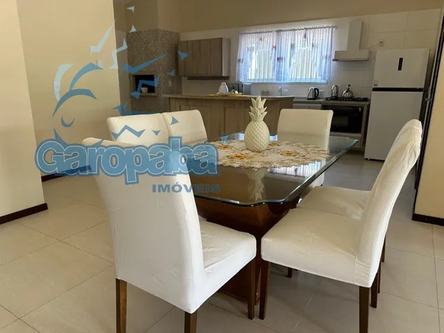 Imagem 6: Aluguel de Casa em Garopaba-SC: 3 Quartos, 1 Suíte, 3 Vagas. Próximo à Praia da Barra