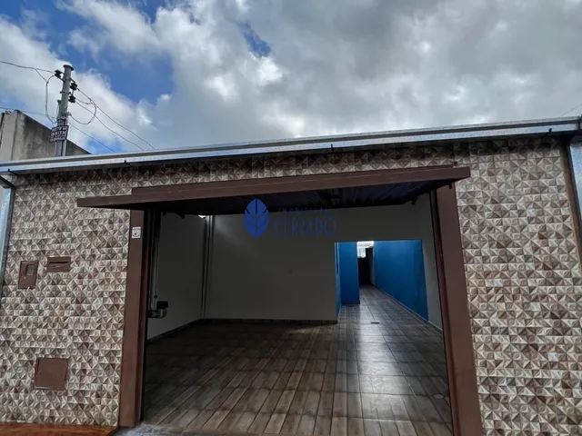 Imagem: Casa com 2 Quartos Disponível para Locação