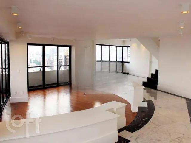 Imagem: Apartamento À Venda em Aclimação com