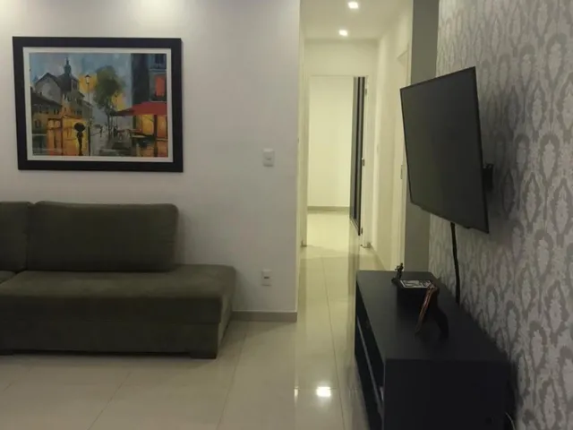 Imagem: O apartamento possui 2 Dormitórios, 1 Suíte, 1 Banheiro,