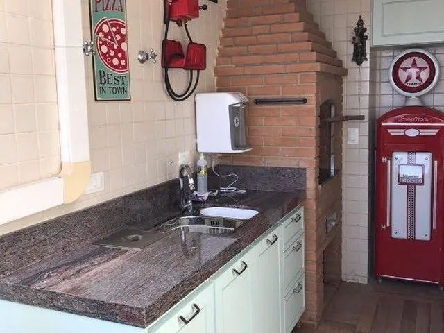 Imagem: O apartamento possui 3 Dormitórios, 2 Suítes, 2