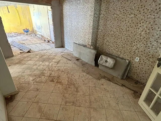Imagem 9: Imperdível! Casa triplex à venda em Guarapari-ES, bairro Adalberto Simão Nader. 3