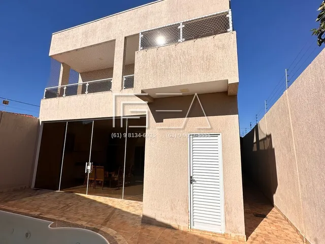 Imagem 16: Sobrado dos Disponível: 4 Quartos com Piscina e Conforto Garantido!