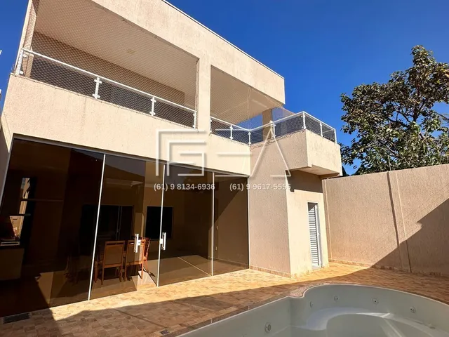 Imagem 11: Sobrado dos Disponível: 4 Quartos com Piscina e Conforto Garantido!